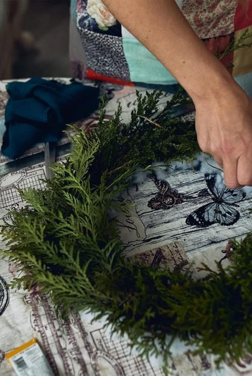 Shop For 10 - inch Plain Wire Wreath Form: 3 Wire Black Frames at Michelle's aDOORable Creations