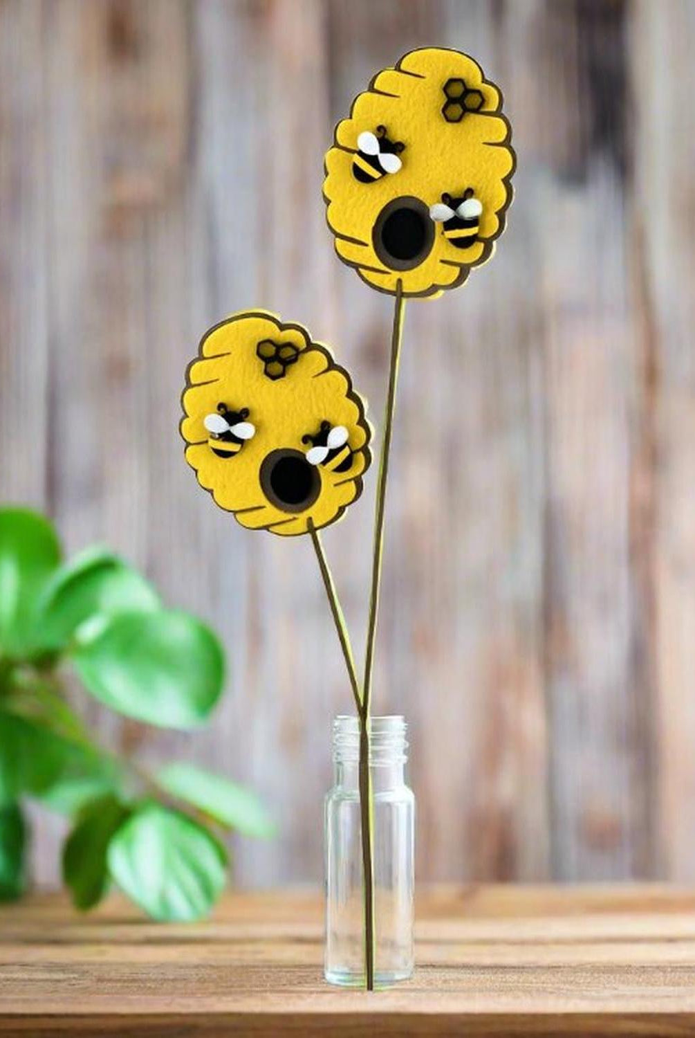 24" Yellow Bee Hive Spray