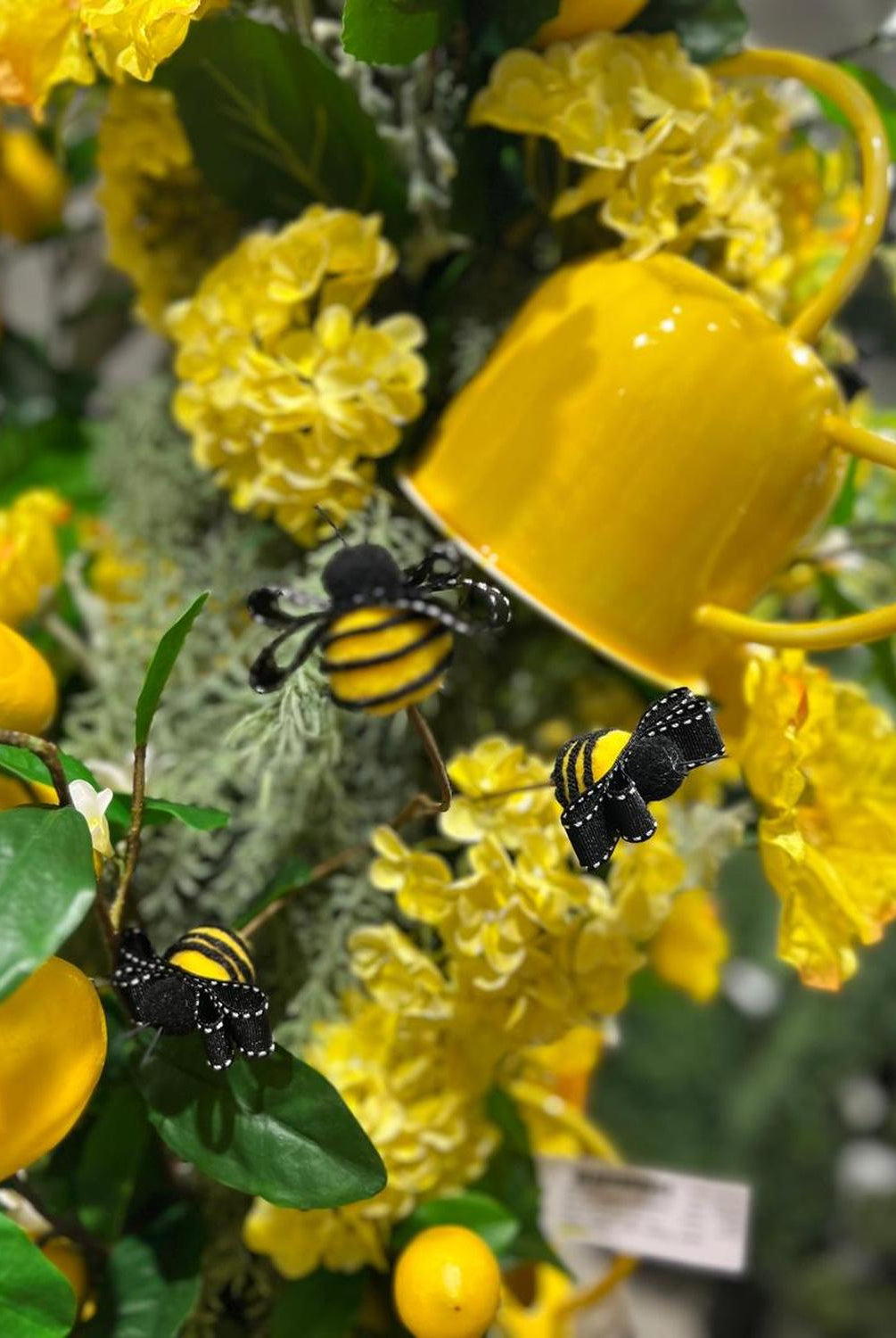 19" Spring Ribbon Bee Pick