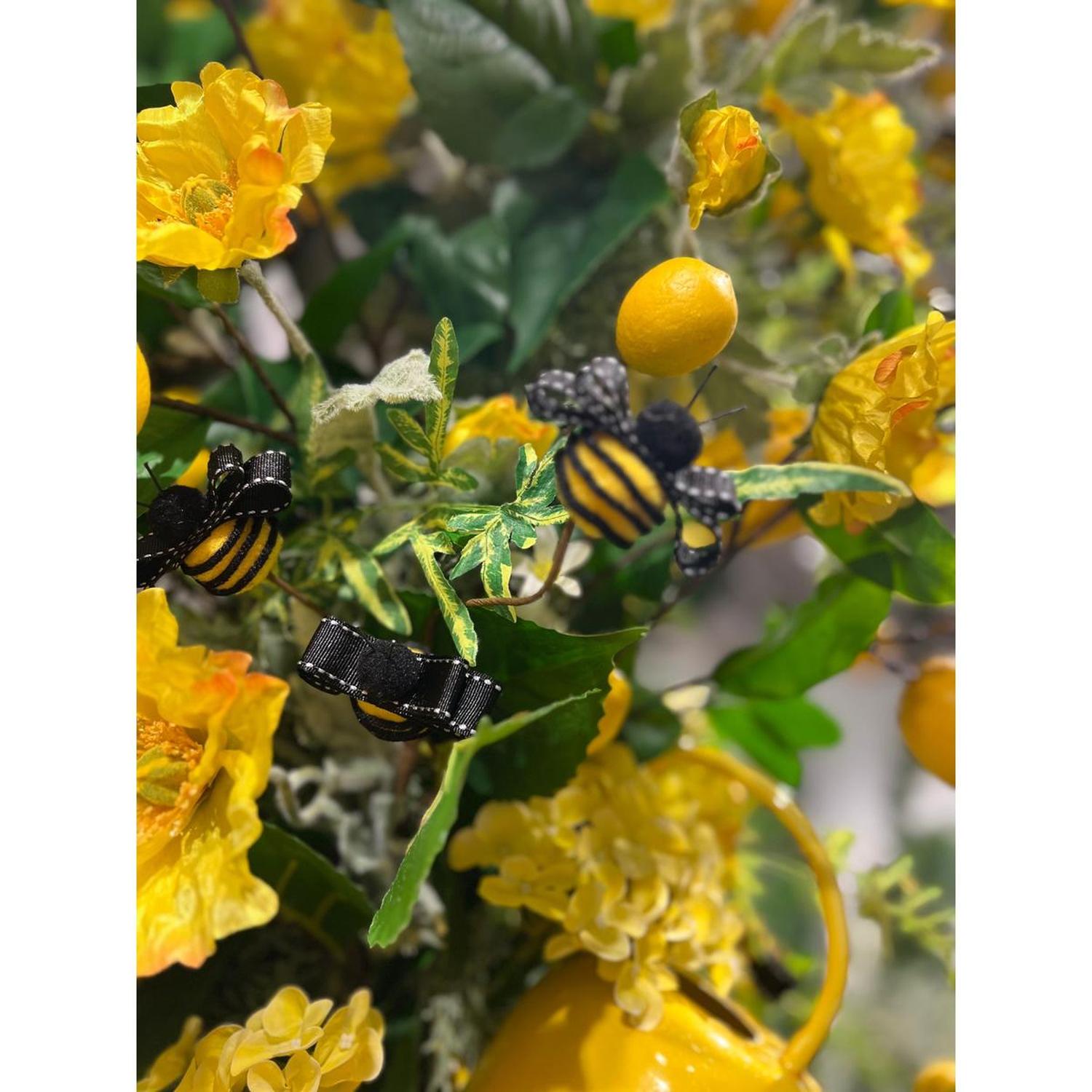 19" Spring Ribbon Bee Pick