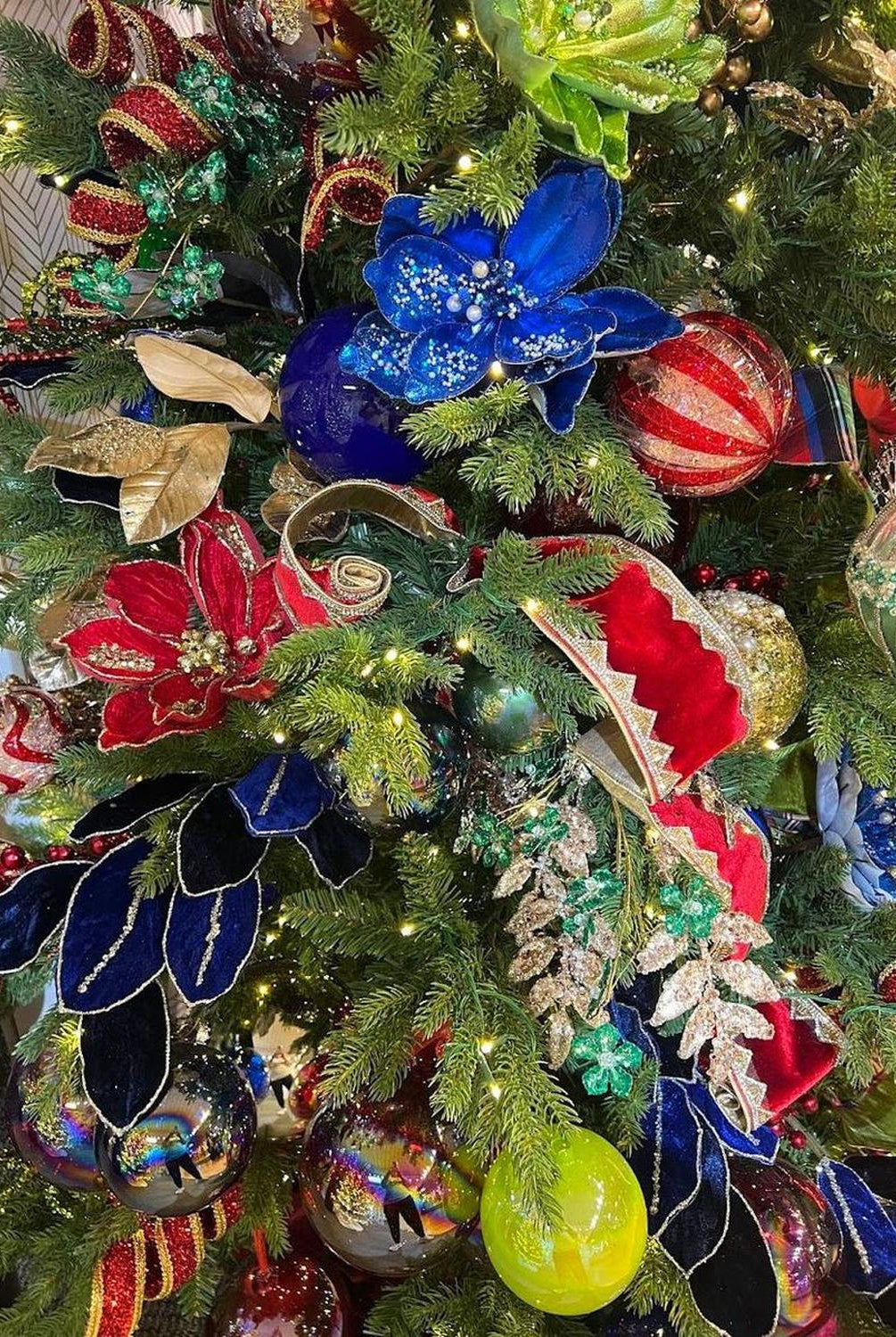 21" Magnolia Bloom Spray: Red