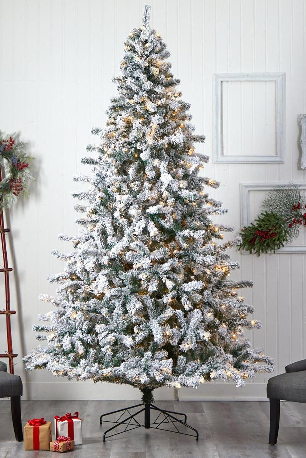 10' Flocked Rock Springs Spruce Christmas Tree with 800 LED Lights and 1880 Bendable Branches