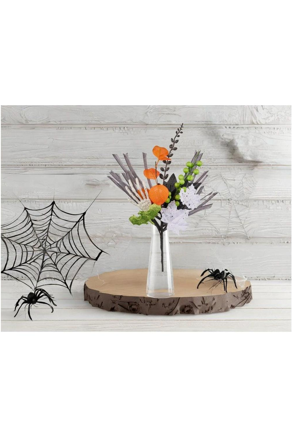16" Skeleton Hand Bat Paper Grass Pick