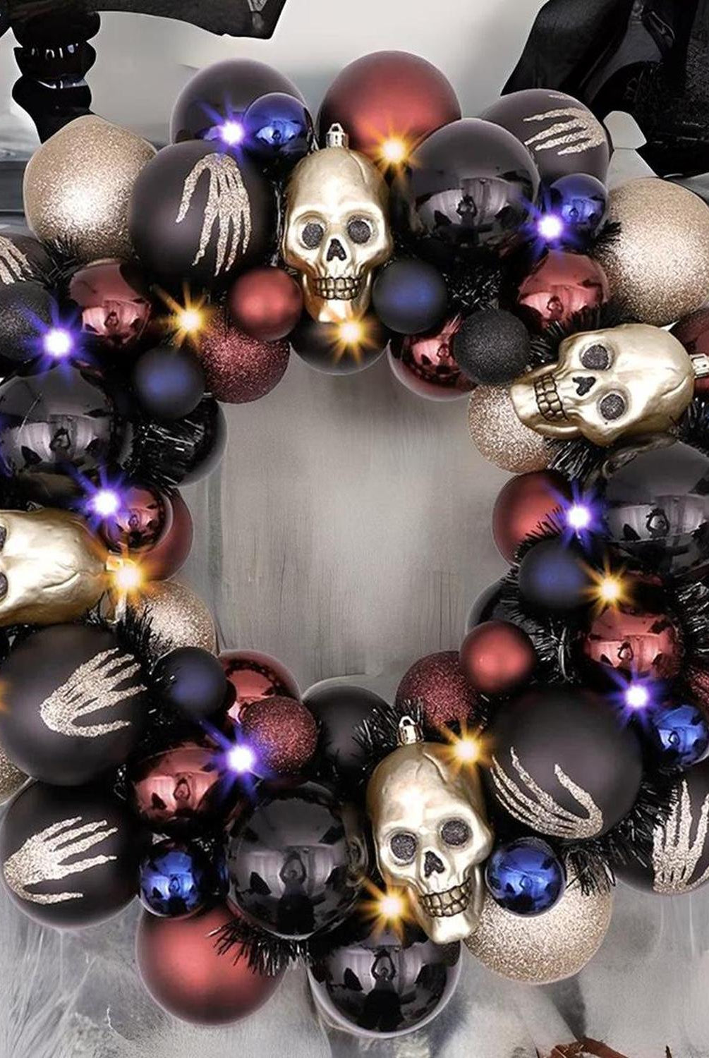 20" Creep and Glitter Spooky Door Wreath