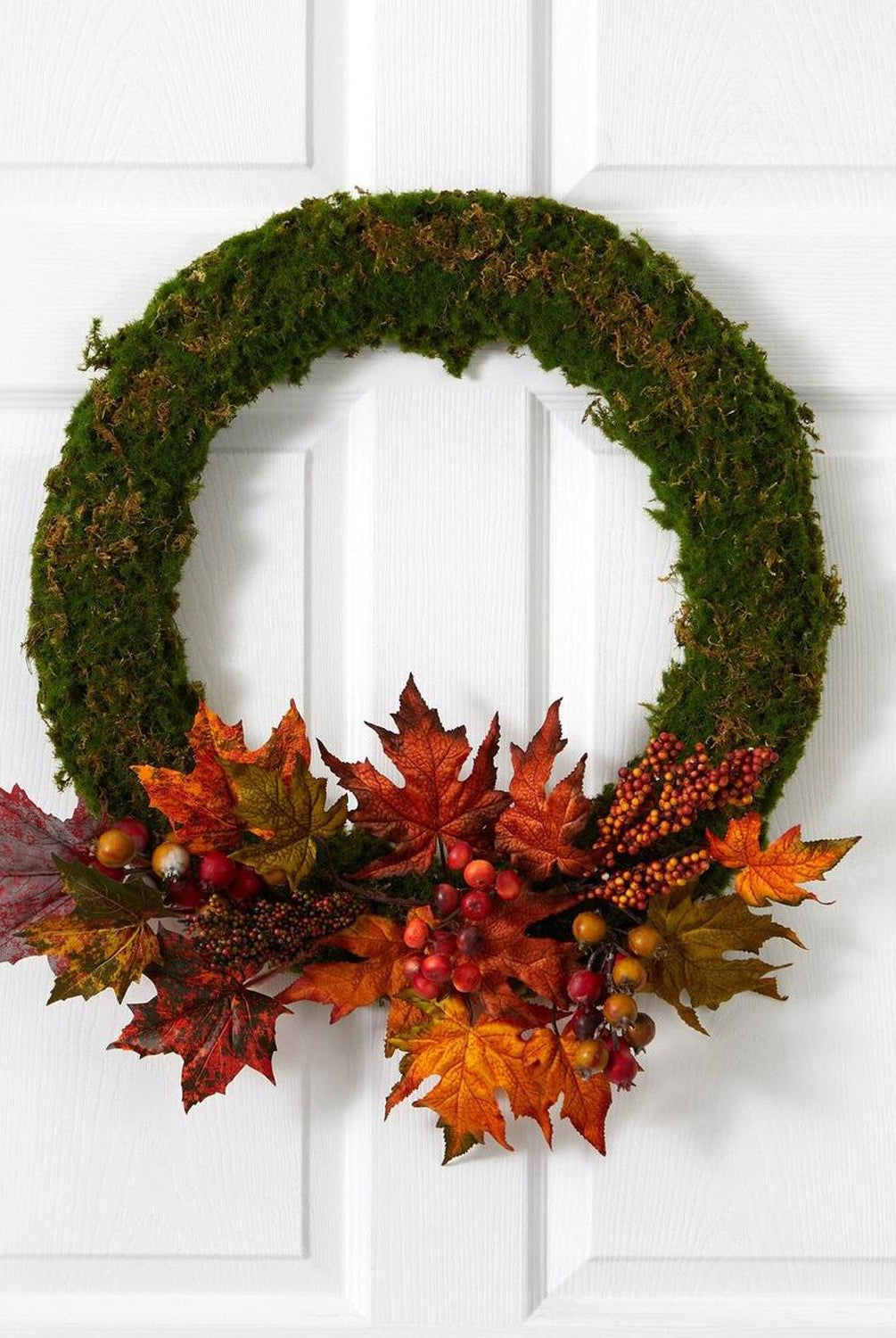 20” Fall Maple Leaf and Berries Artificial Autumn Wreath