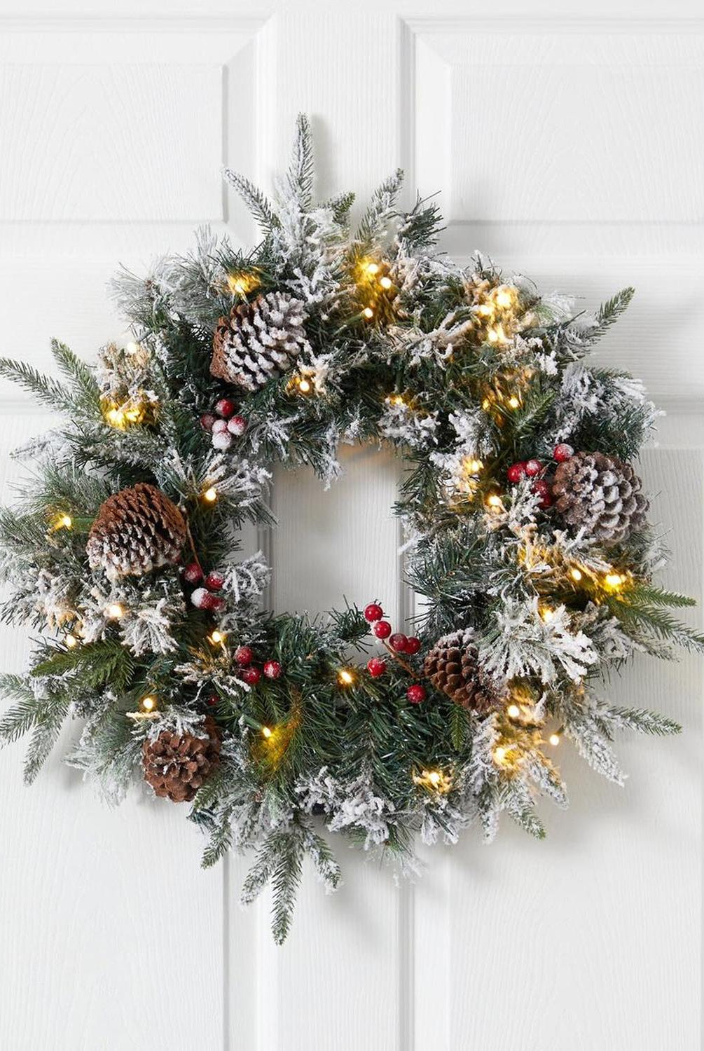 20” Flocked Artificial Christmas Wreath with 35 Warm White LED Lights