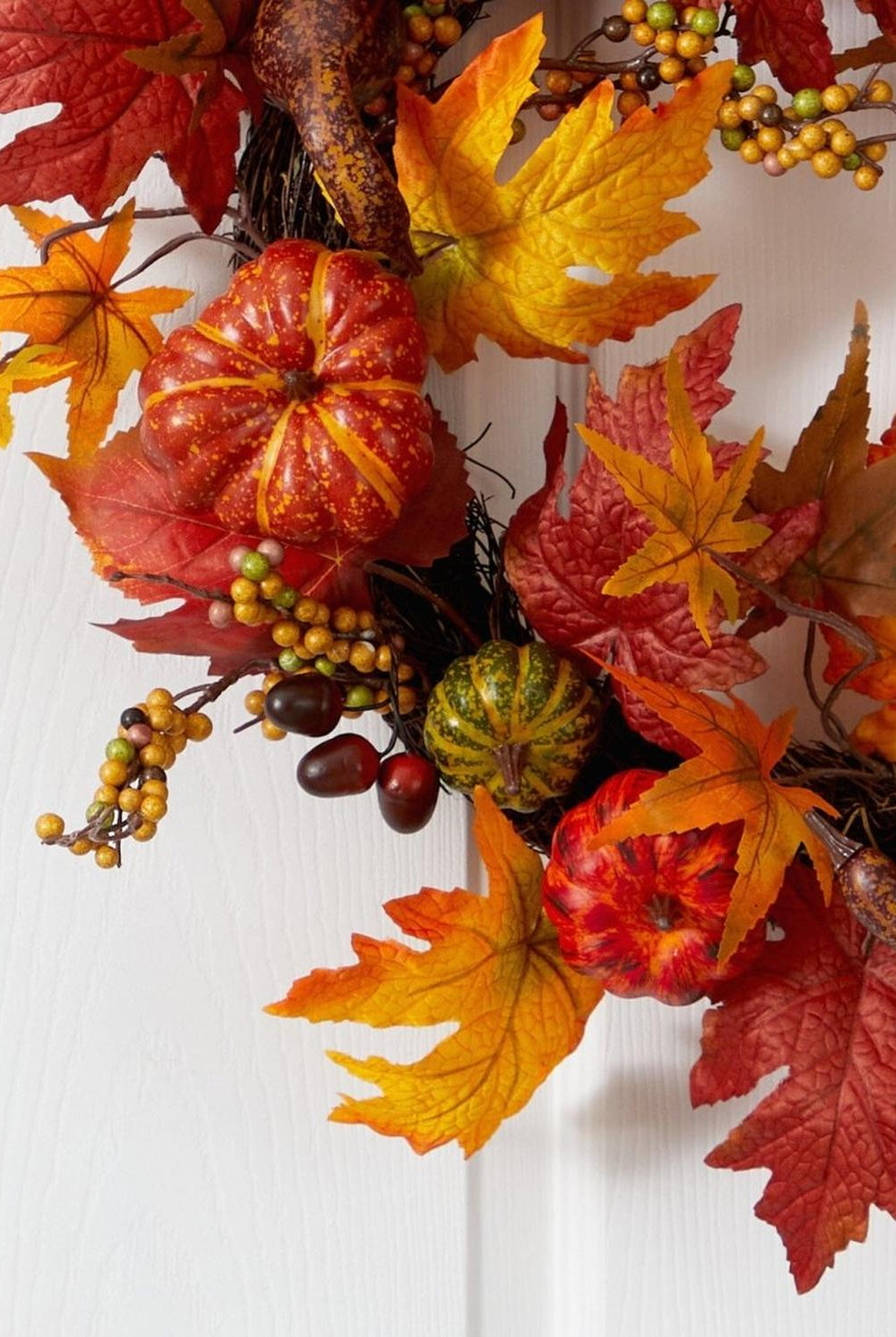 24” Autumn Pumpkin and Berries Artificial Fall Wreath