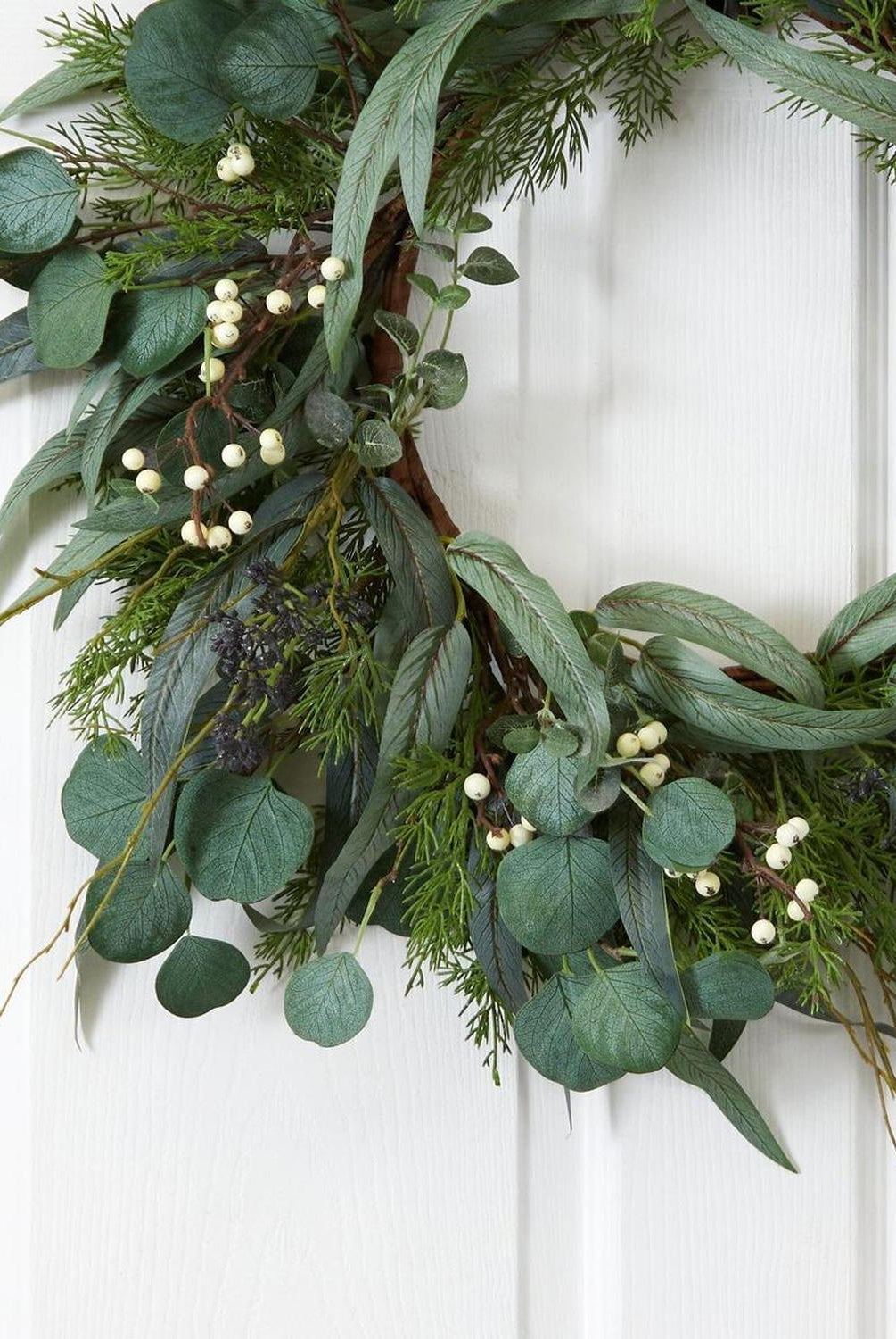 24” Eucalyptus and Mixed Greens Artificial Wreath