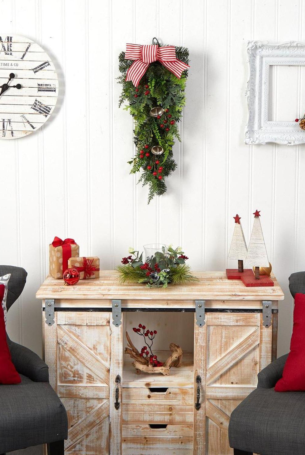 26" Holiday Christmas Bells and Bow Artificial Swag"