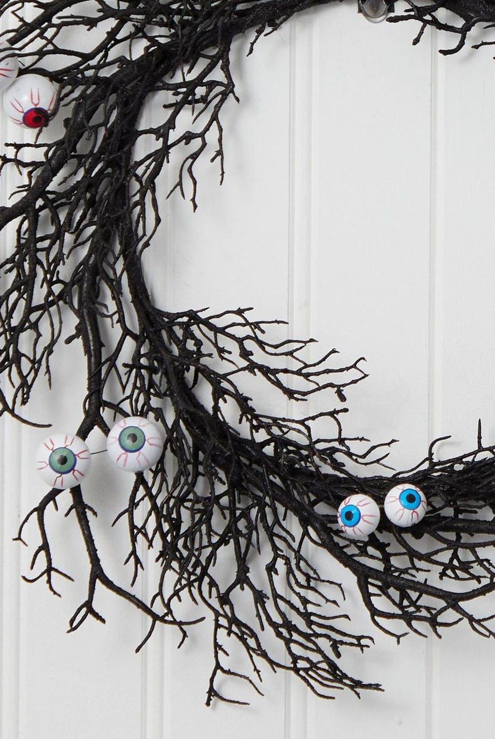 30" Halloween Gazing Eyeballs Twig Wreath