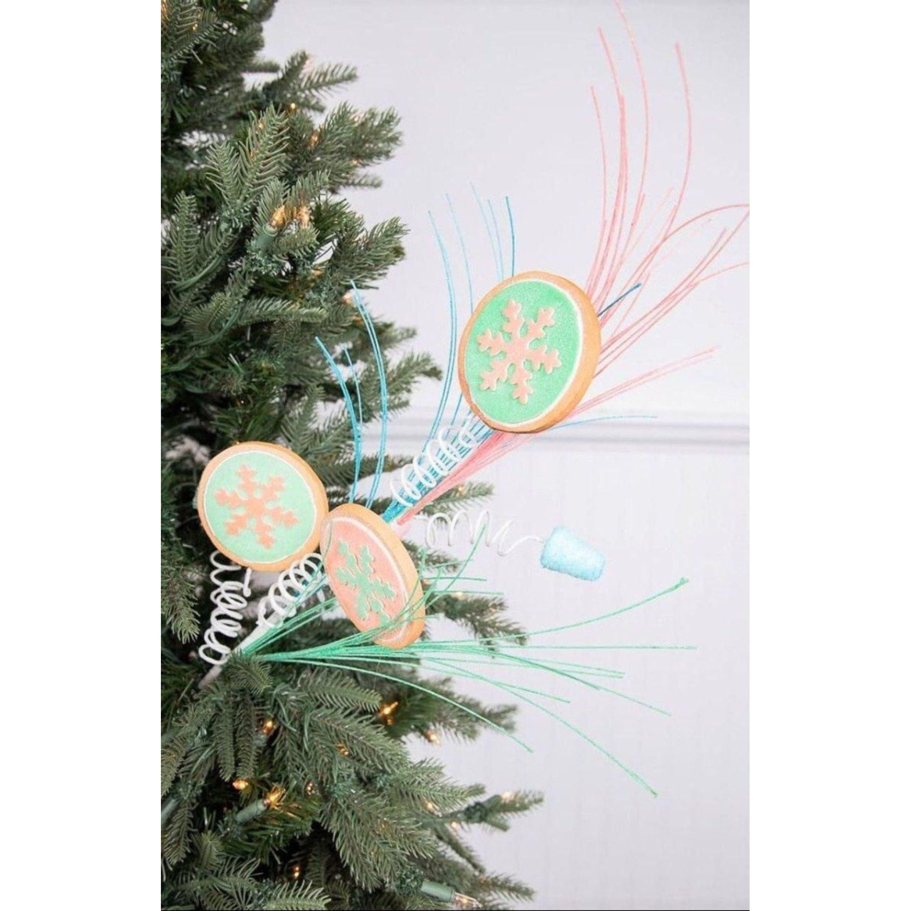 Shop For 30” Snowflake Cookie Gumdrop Spray