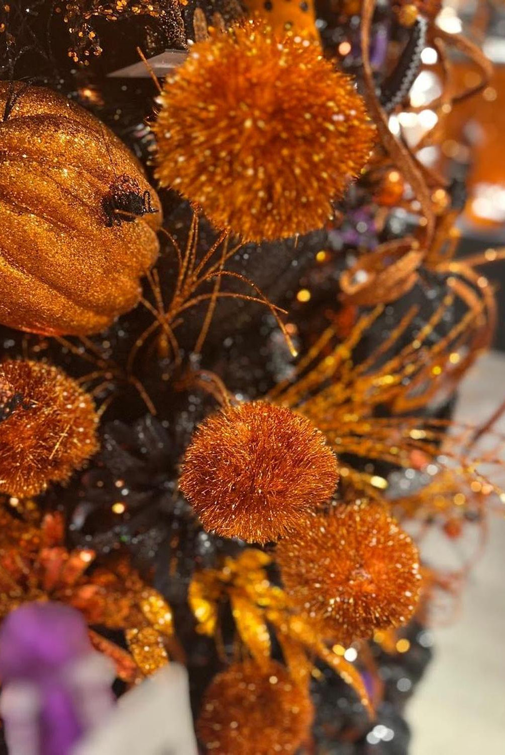 35" Glitter Pom Pom Spray: Orange