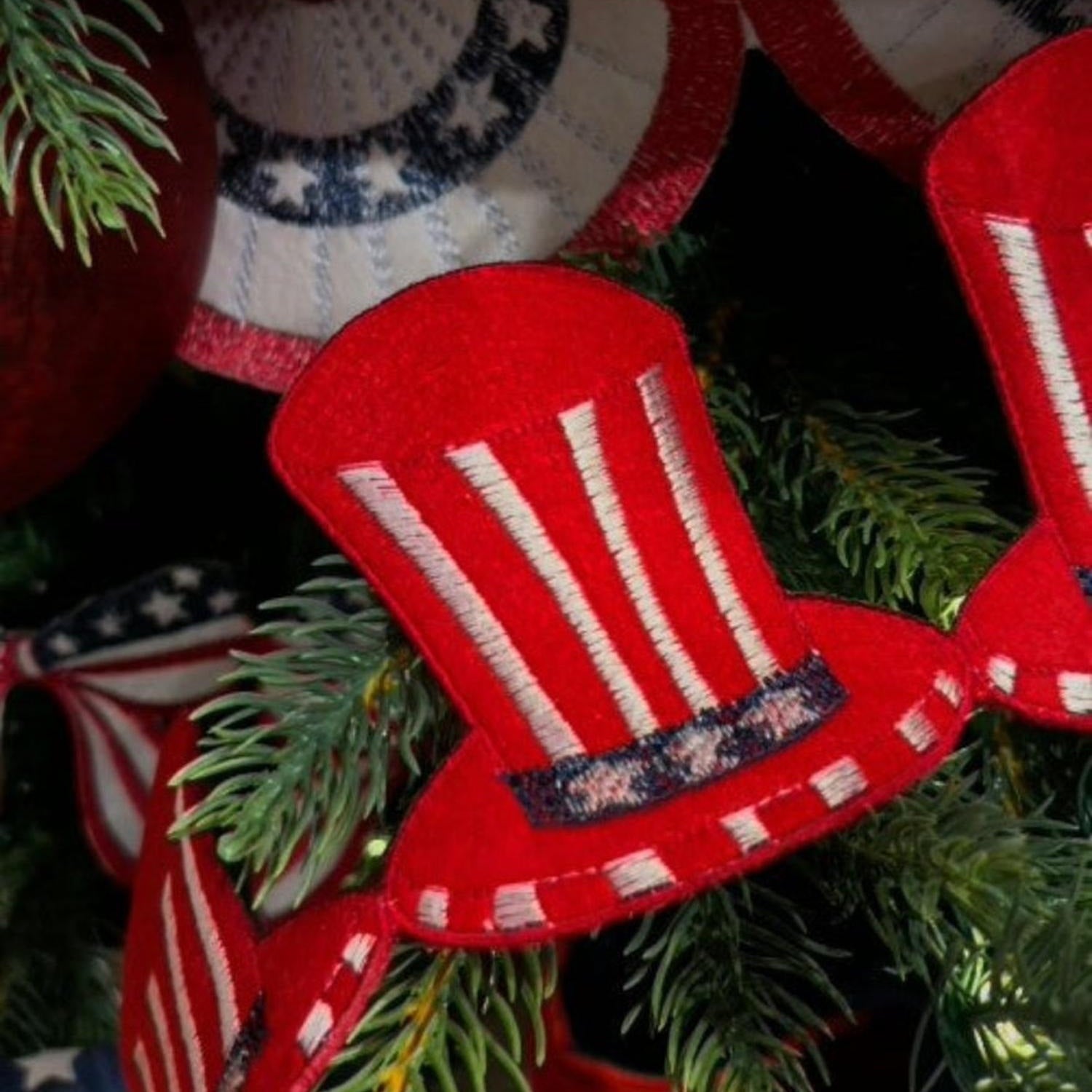 3.5in Felt Embroidery American Top Hat Garland (5 Yards)