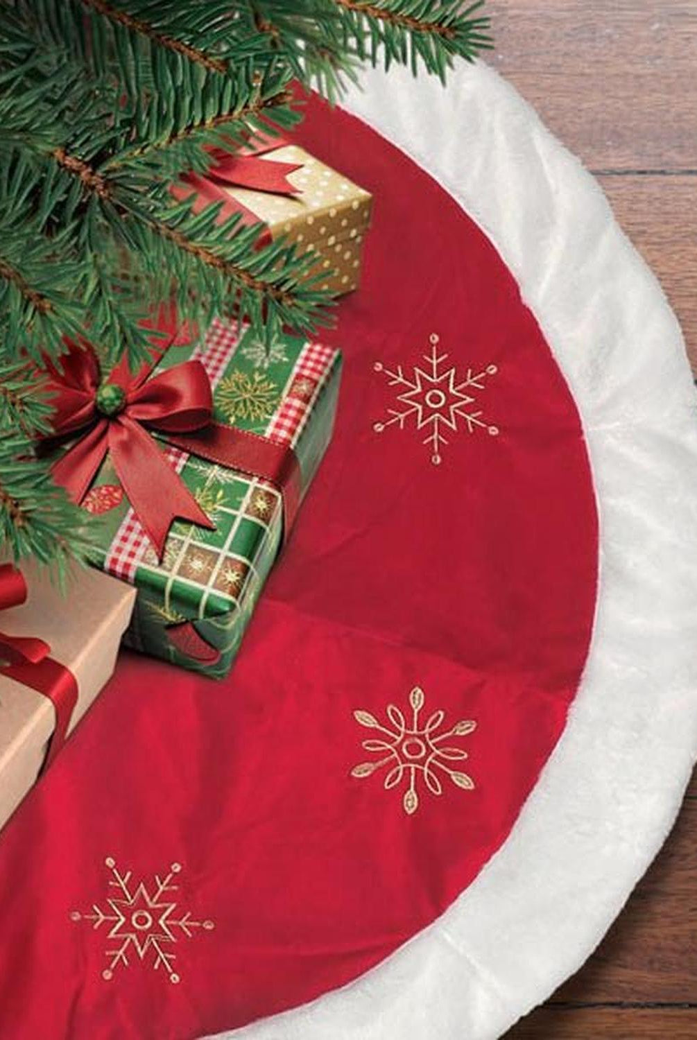 48" Red Snowflake Embroidered Tree Skirt With Faux Fur Trim