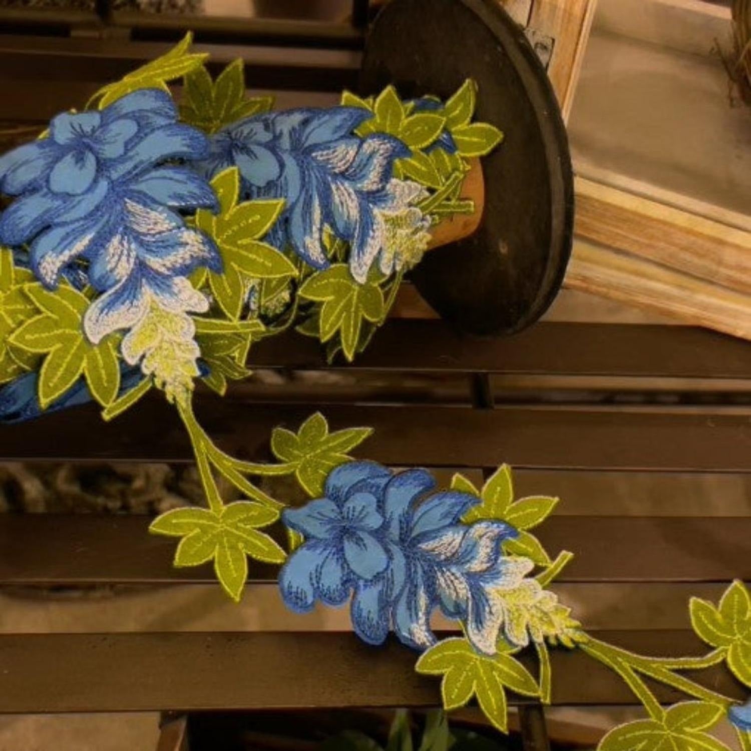 4in Felt Texas Bluebonnets Garland (5 Yards)