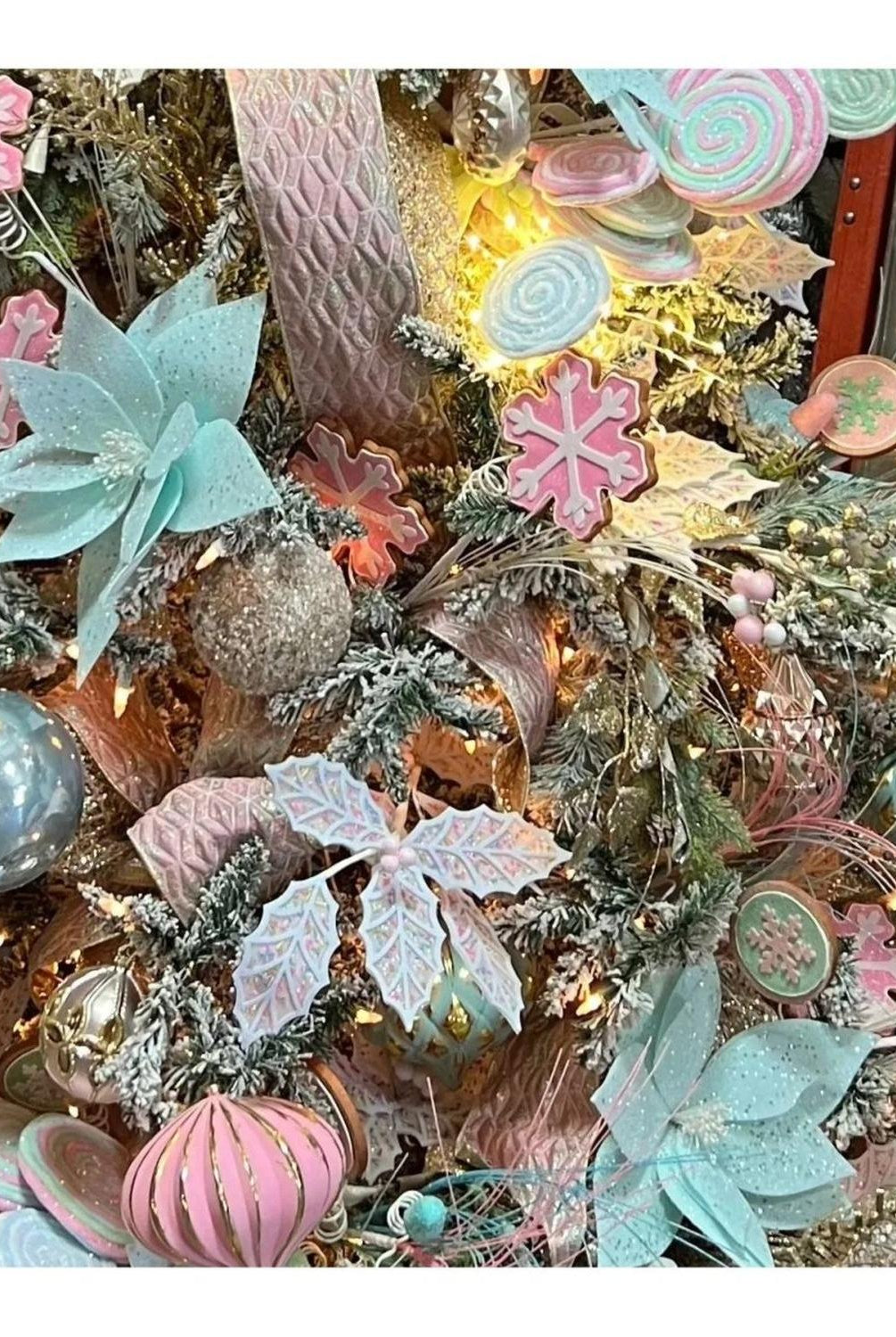 5” Mint Green & Gold Onion Ornament