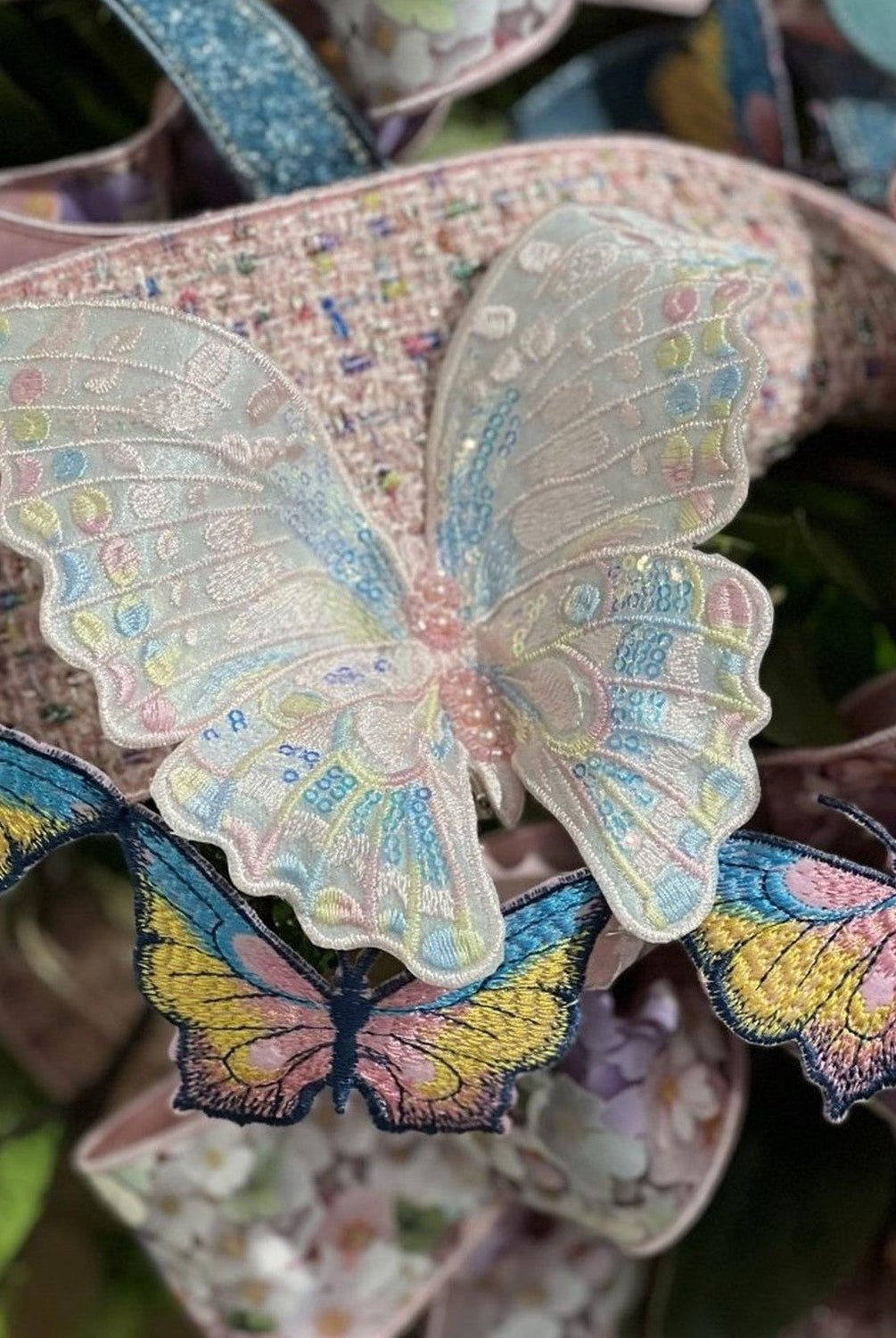 6" Embroidery Pastel Butterfly Clip: Pink
