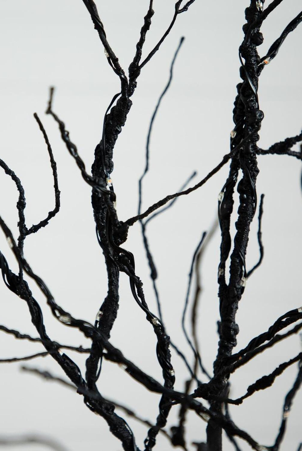 6’ Pre-Lit Halloween Deluxe Black Twig Artificial Tree