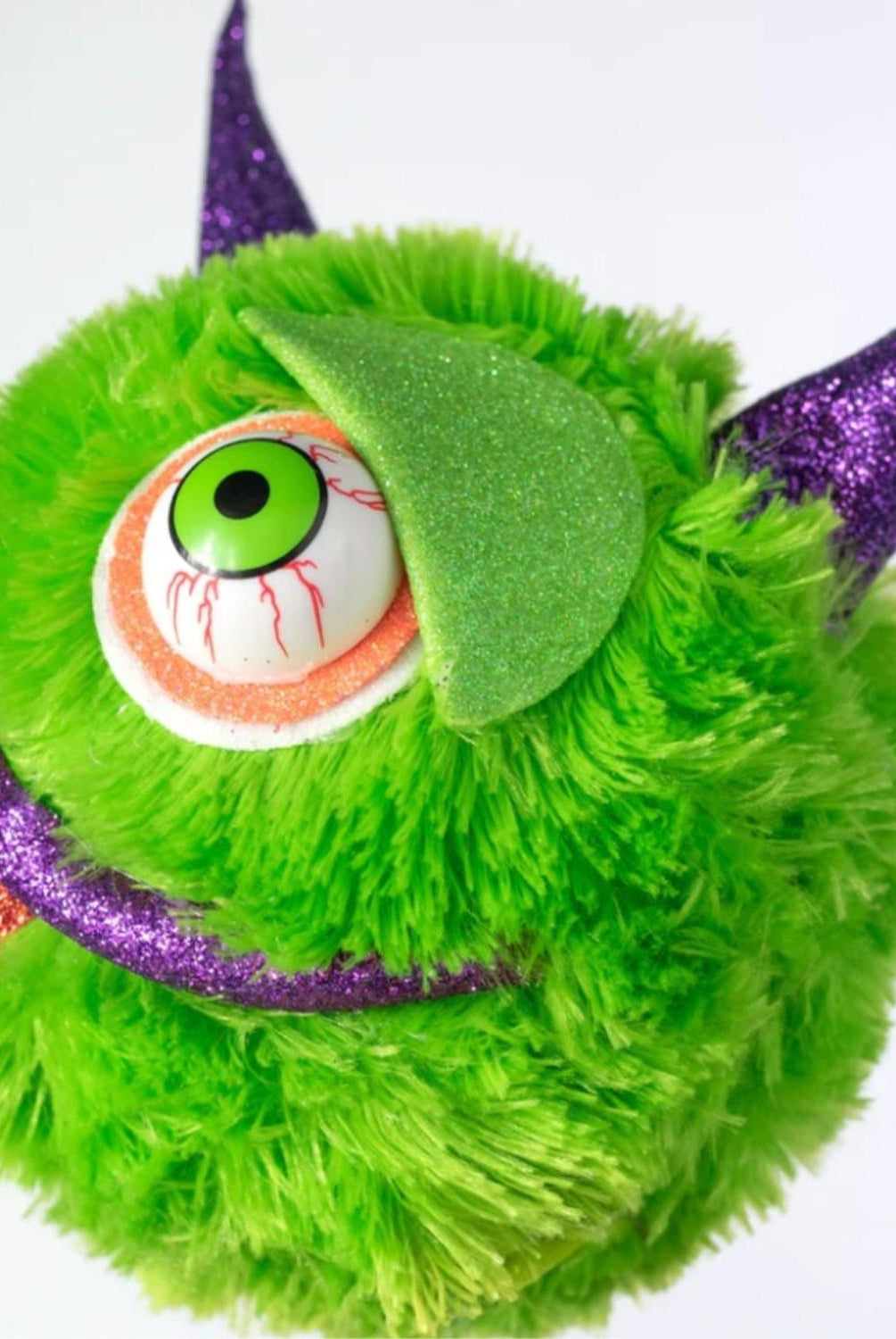 7" Furry Monster Ornament: Green