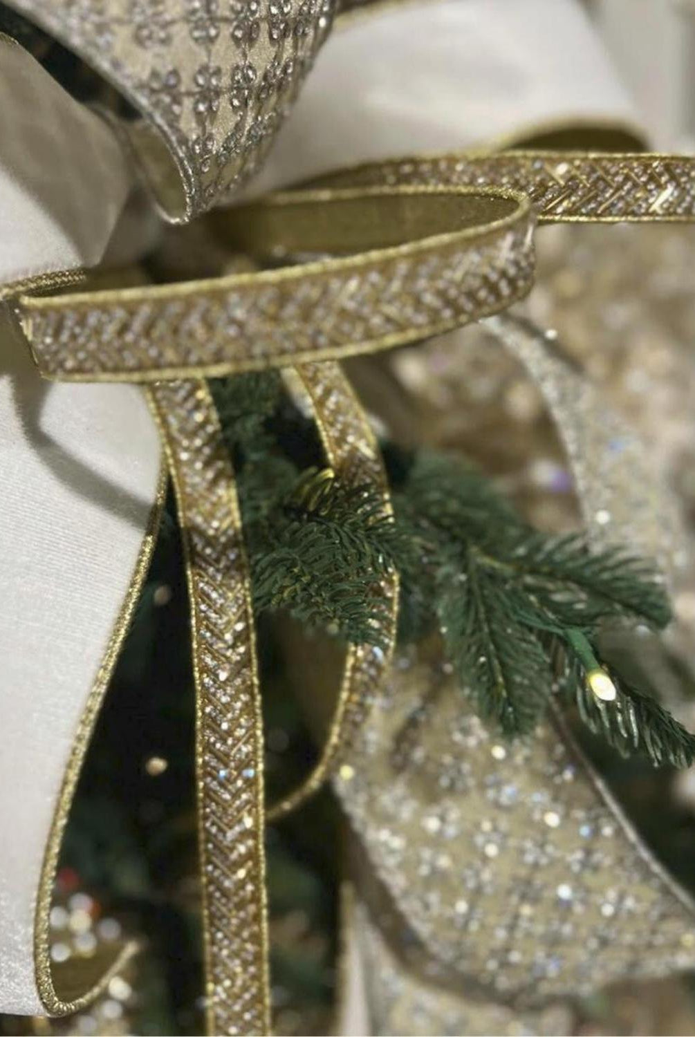 .75" Chevron Crystal Ribbon: Gold (5 Yards)