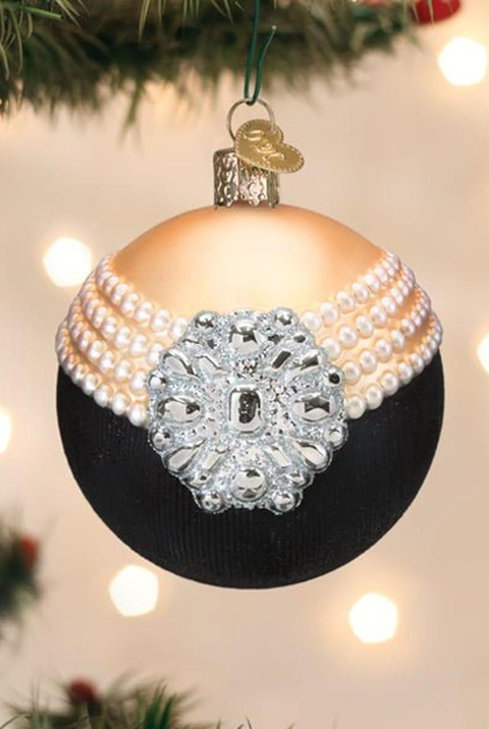 Classic Audrey Round Ornament