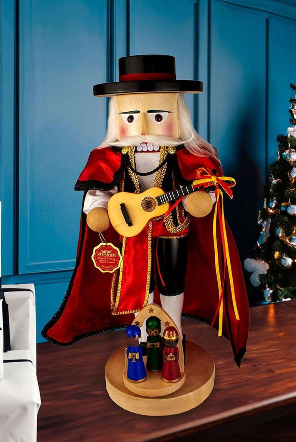 Kurt Adler 17-Inch Steinbach Spanish Santa Nutcracker (31st in Series)