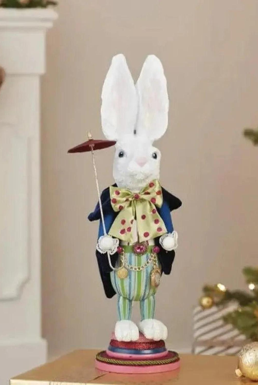 Kurt Adler 18" Hollywood Nutcrackers™ White Rabbit Nutcracker