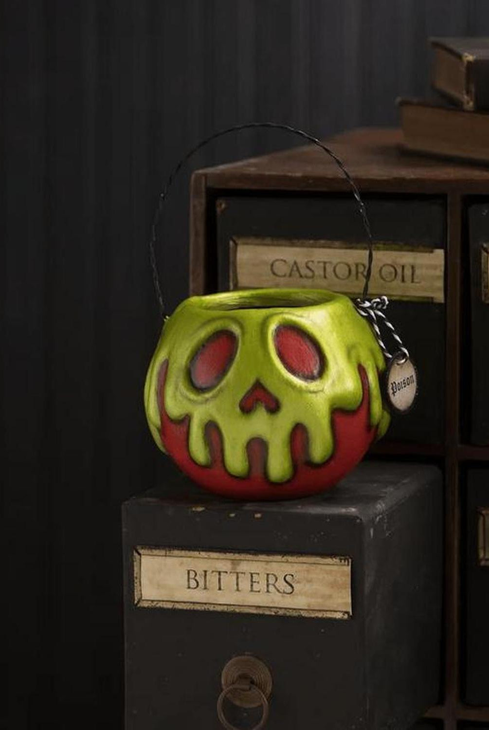 Small Red Apple Green Poison Bucket