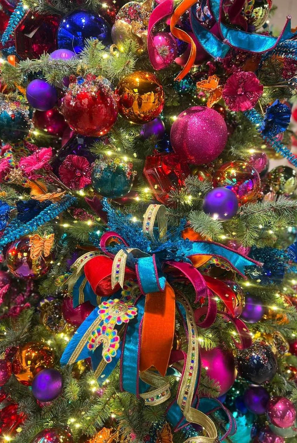 Shop For 4" Carnaval Plumes Ribbon: White (5 Yards) at Michelle's aDOORable Creations