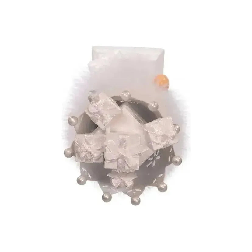 Shop For Kurt Adler 18" Hollywood Nutcrackers™ White King With Gifts Nutcracker at Michelle's aDOORable Creations