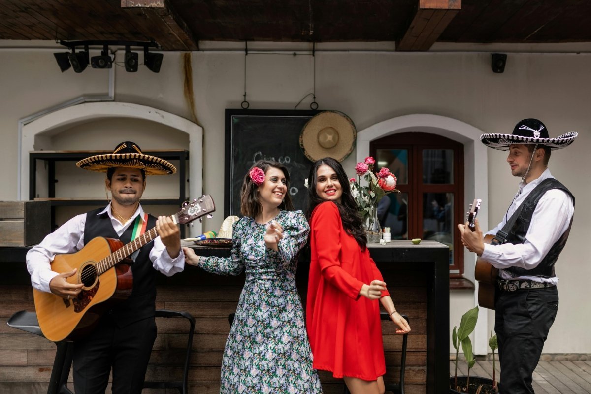 4 Ways to Bring Vibrant Life Home with Cinco de Mayo Decor - Michelle's aDOORable Creations
