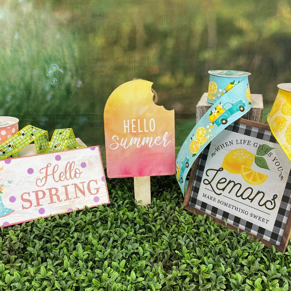Summer and Spring Decor - Michelle's aDOORable Creations