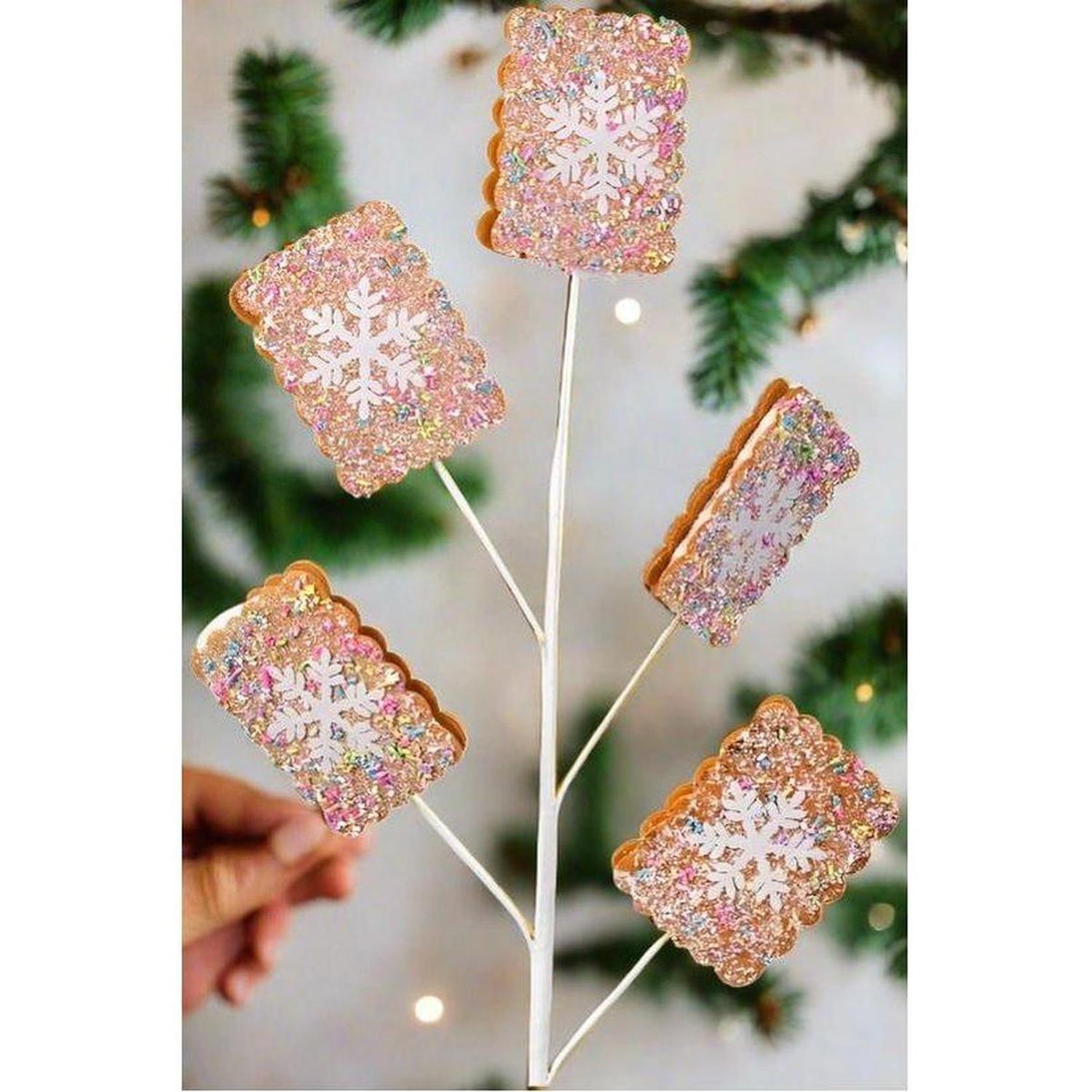 28" Snowflake Sprinkle Sandwich Cookie Spray