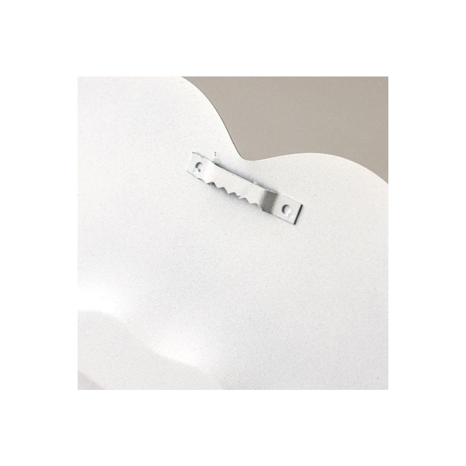 12" Metal Embossed Hanger: Vampire Lips Red