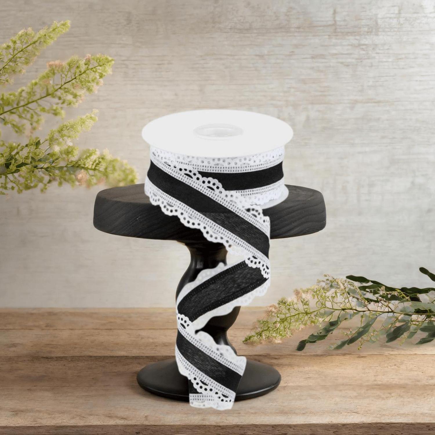 Shop For 1.5" Scalloped Edge Ribbon: Black/White (10 Yard)