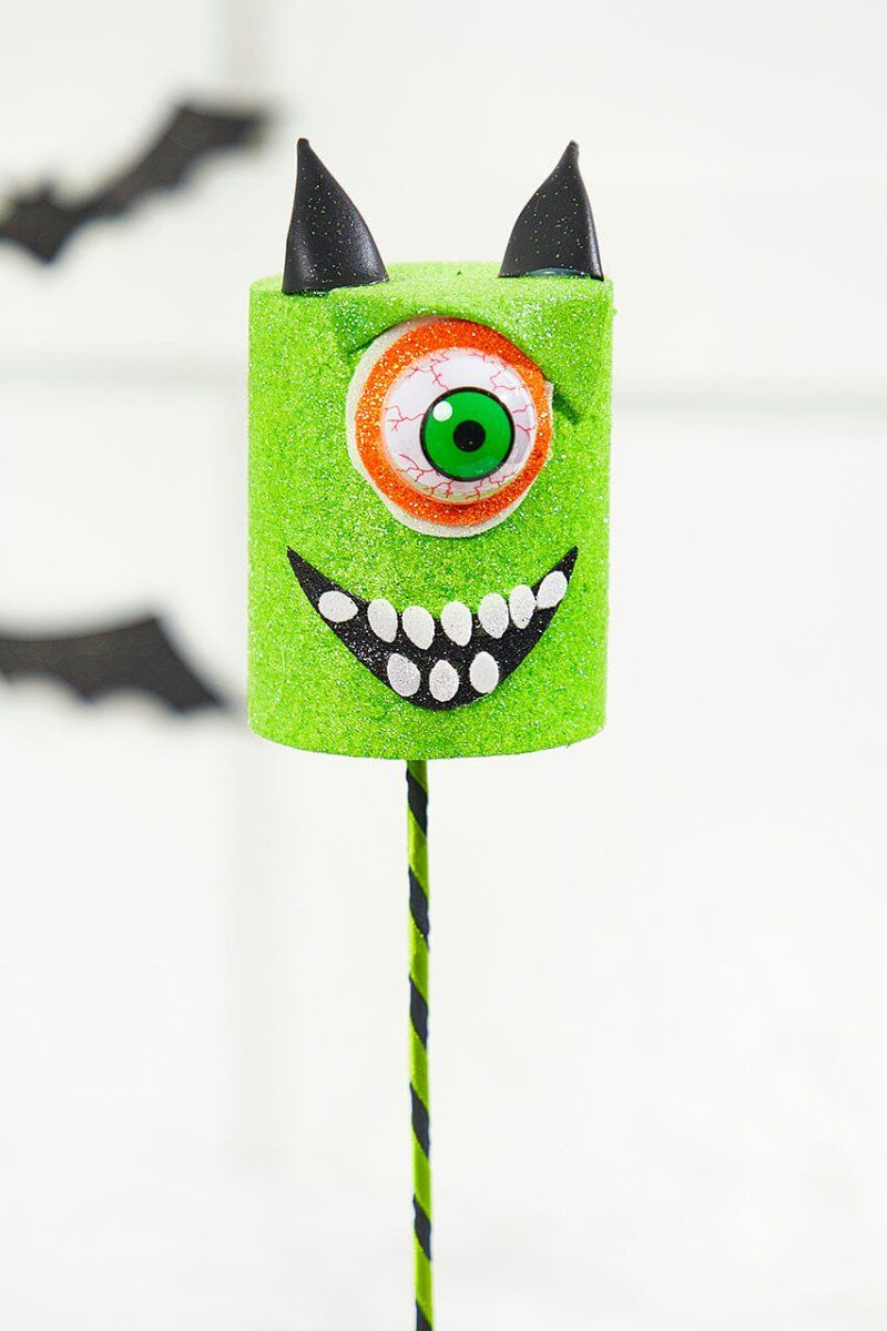 Shop For 18" Evil Eye Marshmallow Spray: Green at Michelle's aDOORable Creations