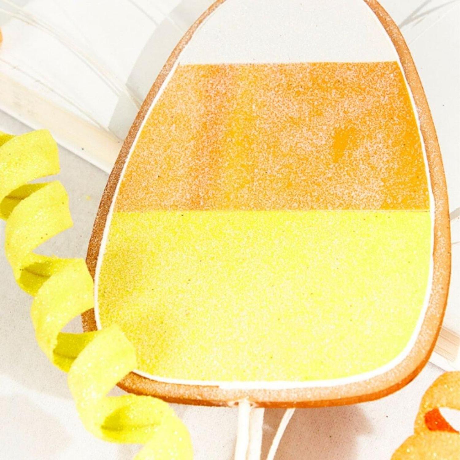 24" Candy Corn Cookie Spray