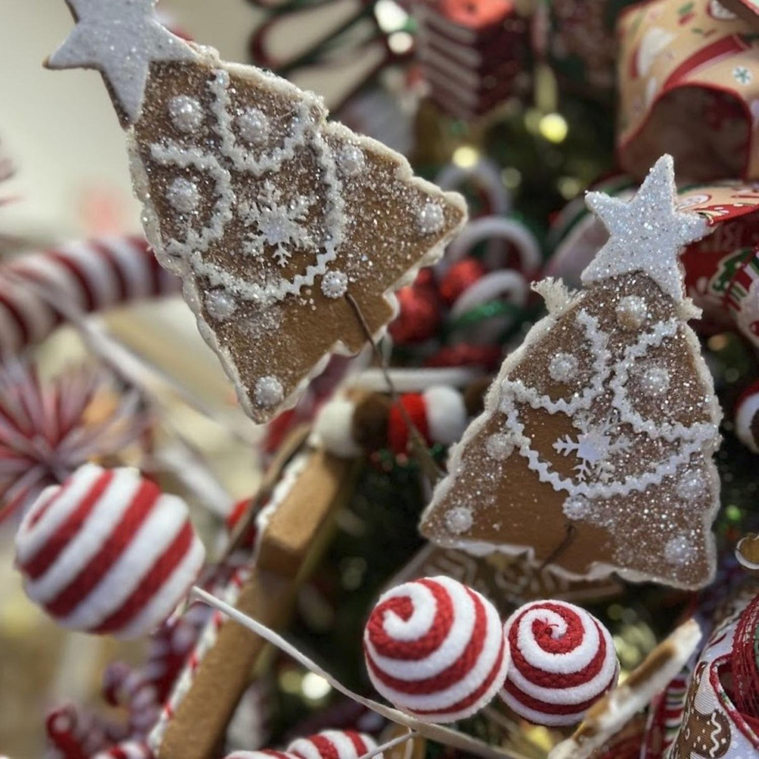 27" Gingerbread Christmas Tree Spray