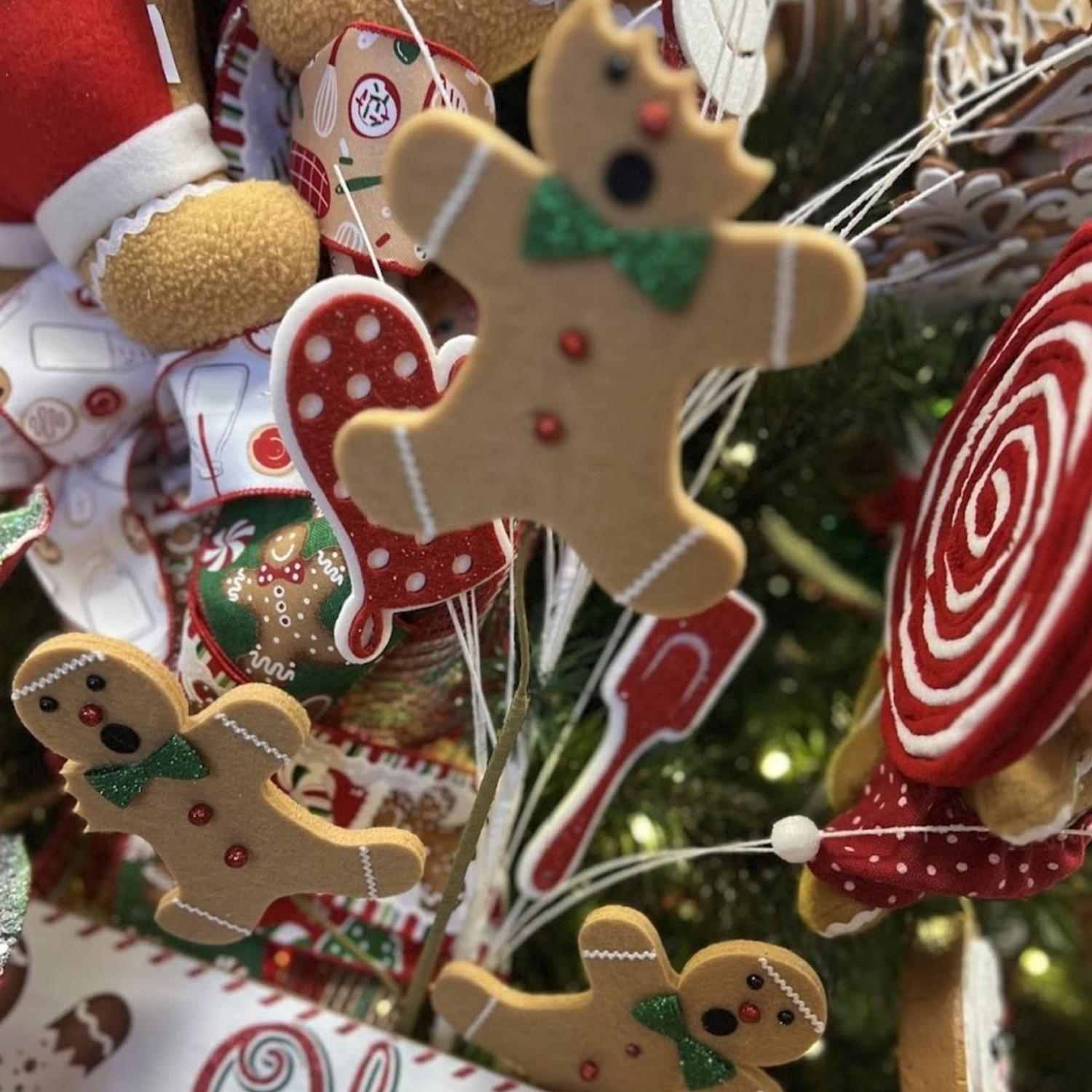 30" Bitten Gingerbread Men Pick