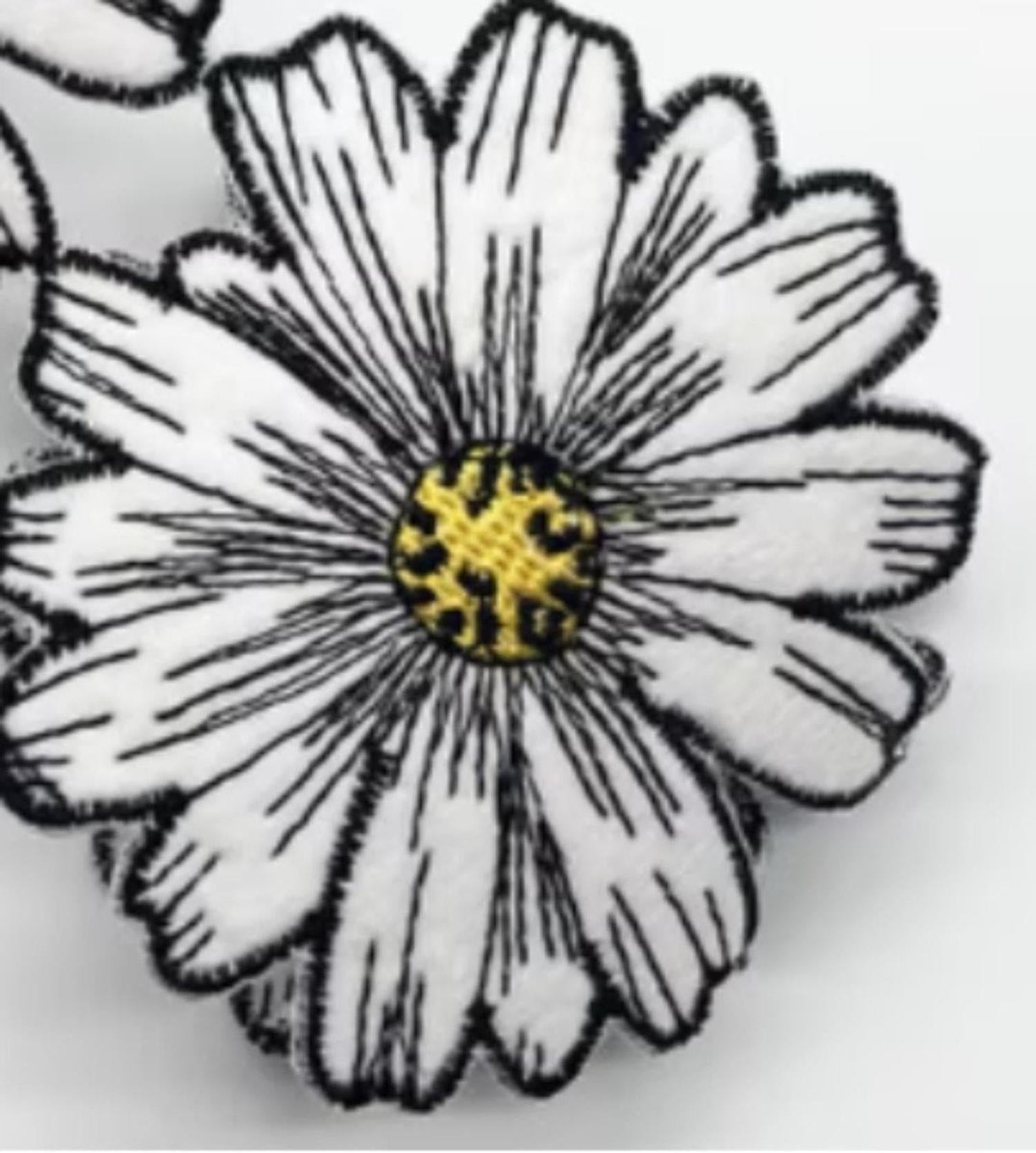3in Felt Embroidery Daisy Garland (5 Yards)