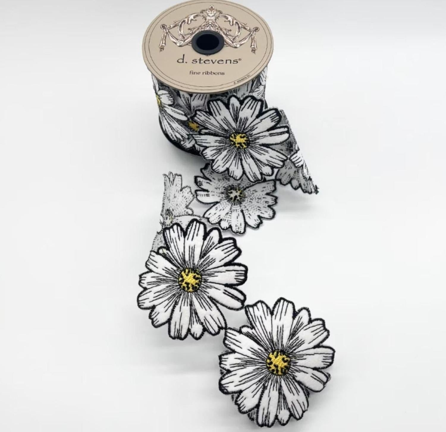 3in Felt Embroidery Daisy Garland (5 Yards)