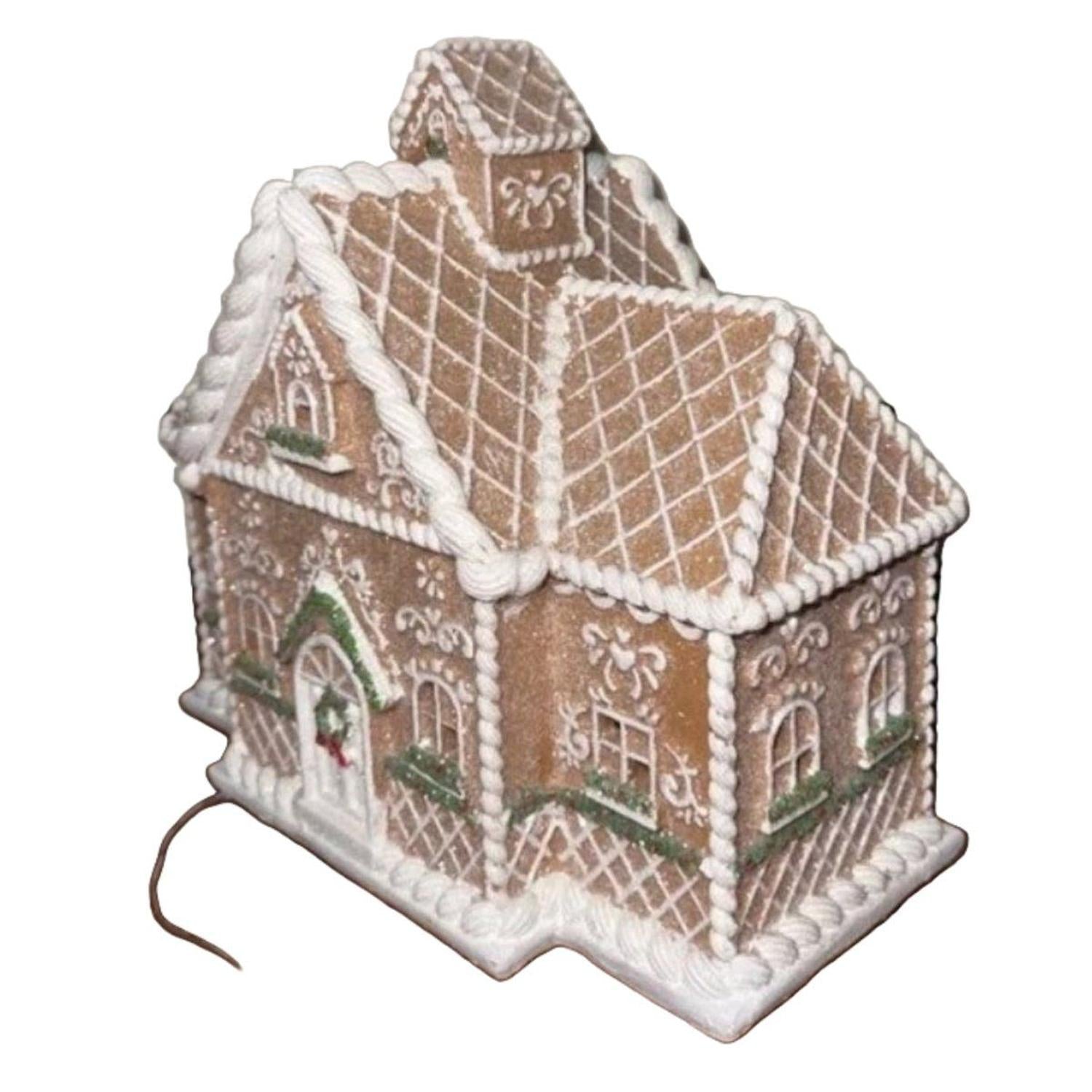 LED Lighted House w/Berry