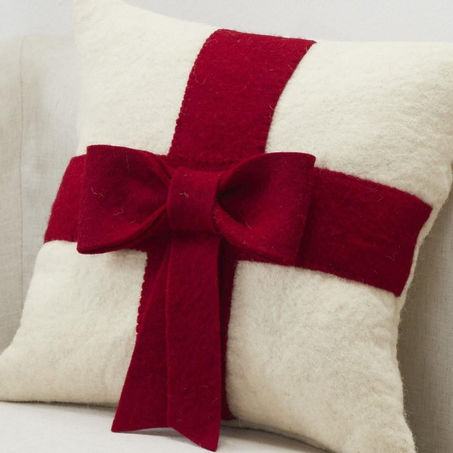 Red Bow Cream - Christmas Pillow Cover Hand Felted Wool - 20" / 14" Arcadia Home
