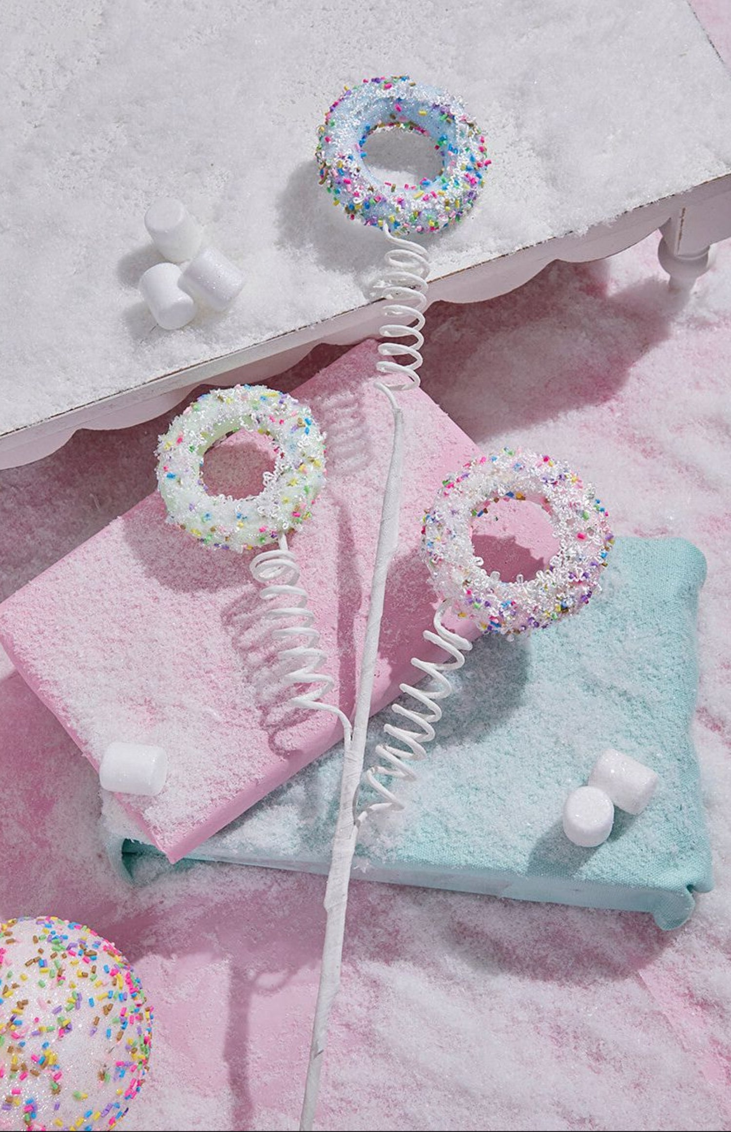 Shop For 26" Confetti Circle Sprinkle Stem at Michelle's aDOORable Creations