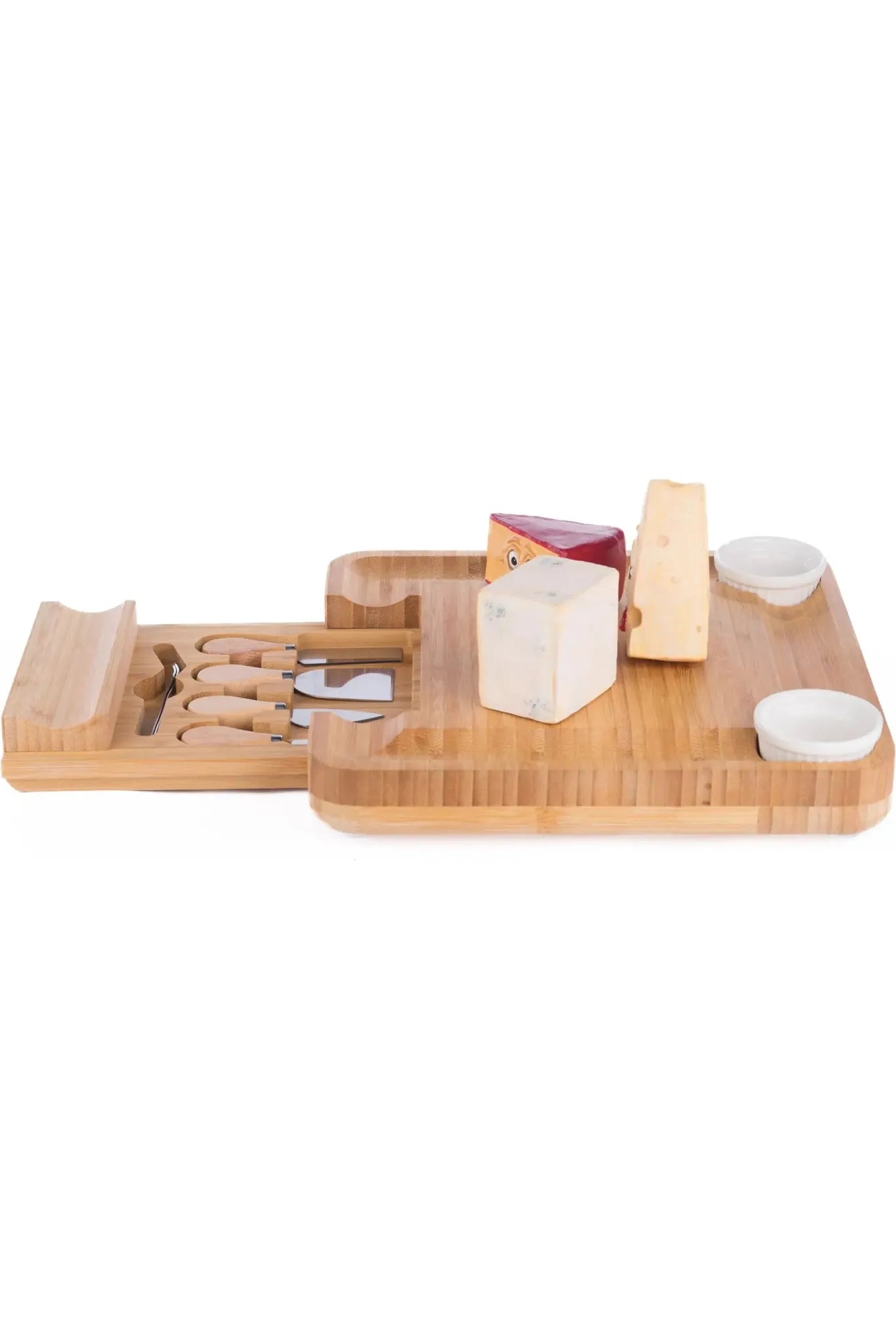 Shop For Creepy Cheeses On Charcutier Board With Knife Set 28-428199